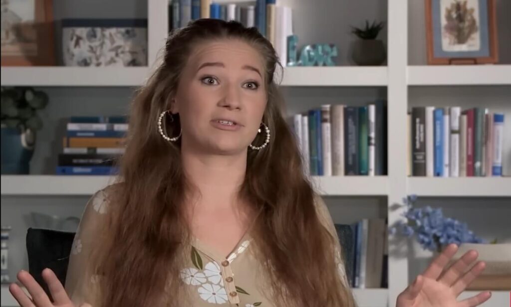 Sister Wives: Mykelti Brown Confirms Janelle Is NOT Leaving the Show Yet