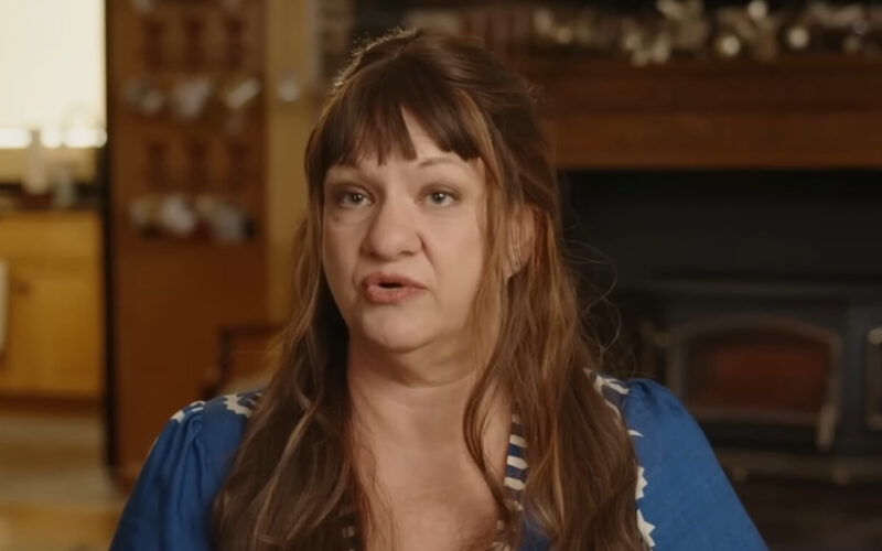 90 Day Fiancé: Lisa Explodes After Confronting Daniel Over Secret Online Woman