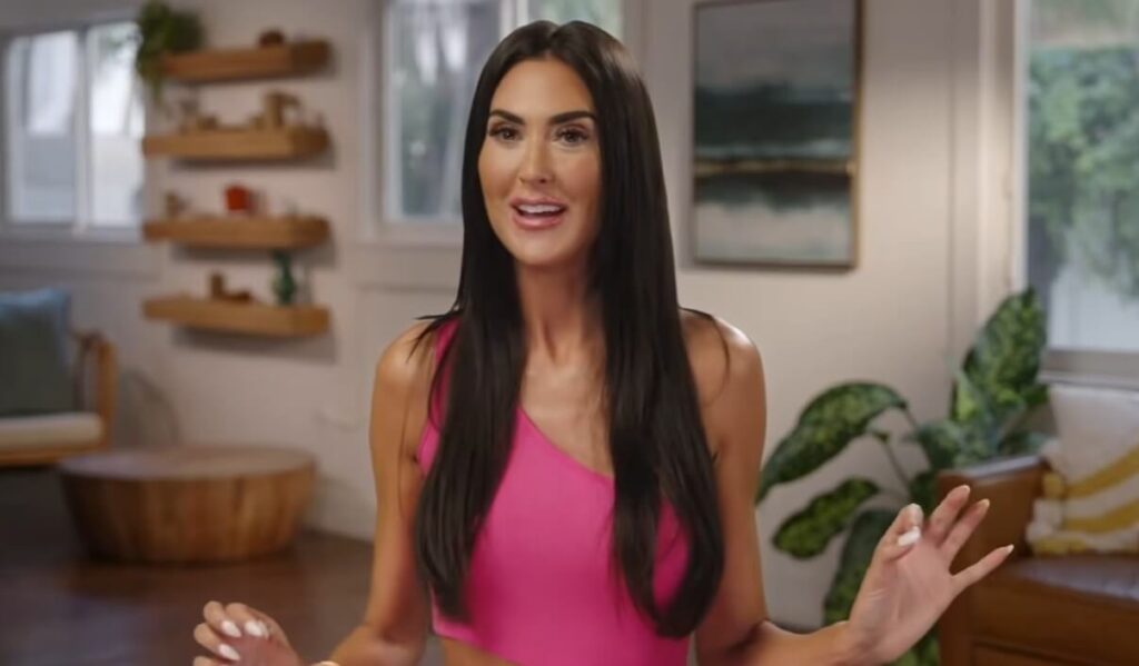 Five Proposals, Three Engagements, Now Australia? 90 Day’s Elise Benson Bets It All on a Man She’s Never Met