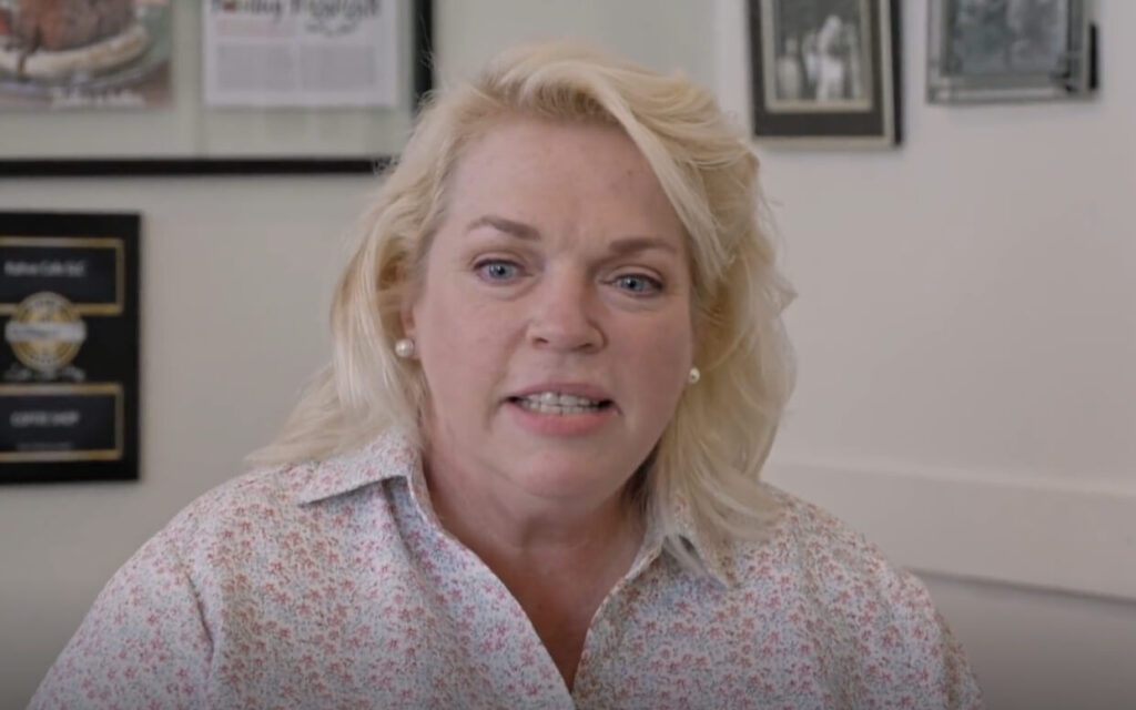 Sister Wives Star Janelle Brown Appears to Throw Subtle Shade at Ex Kody in Cryptic Post